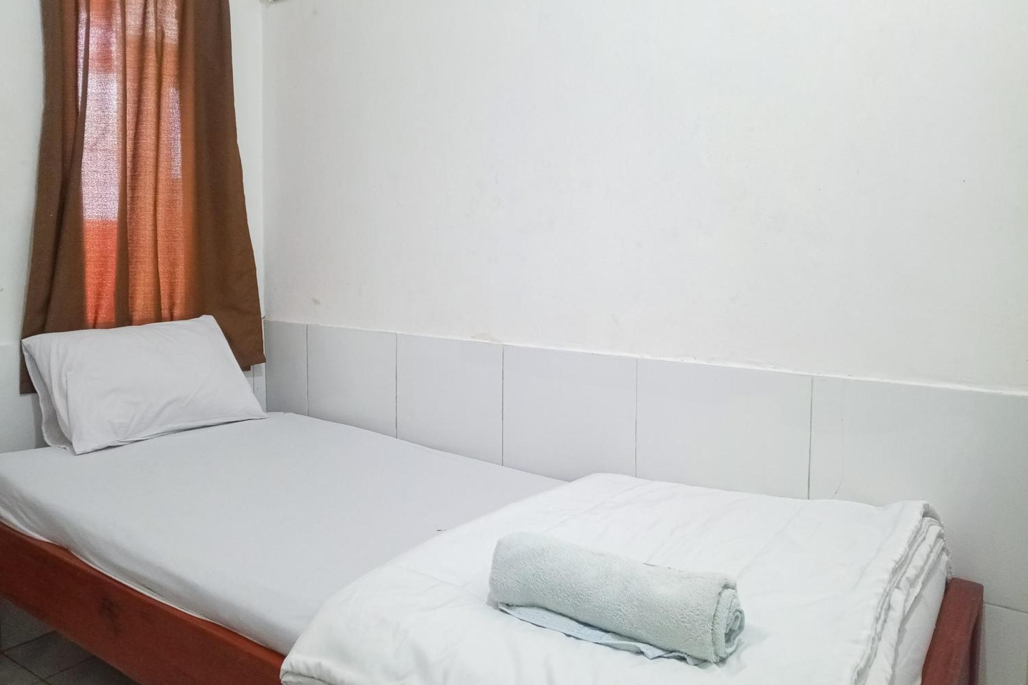 Malibu Syariah Bogor Redpartner Hotel Buitenkant foto