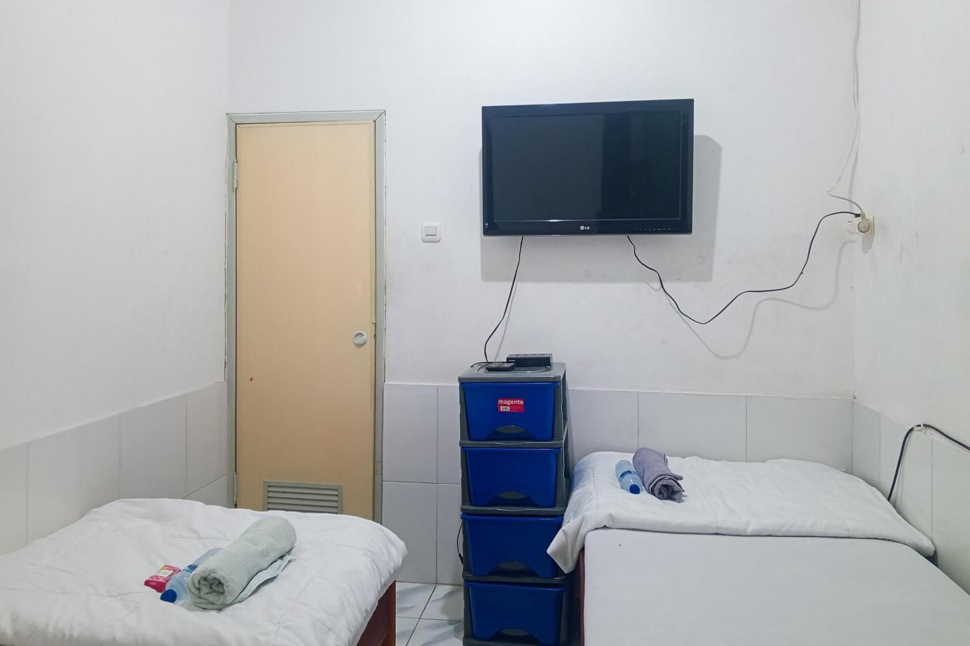 Malibu Syariah Bogor Redpartner Hotel Buitenkant foto