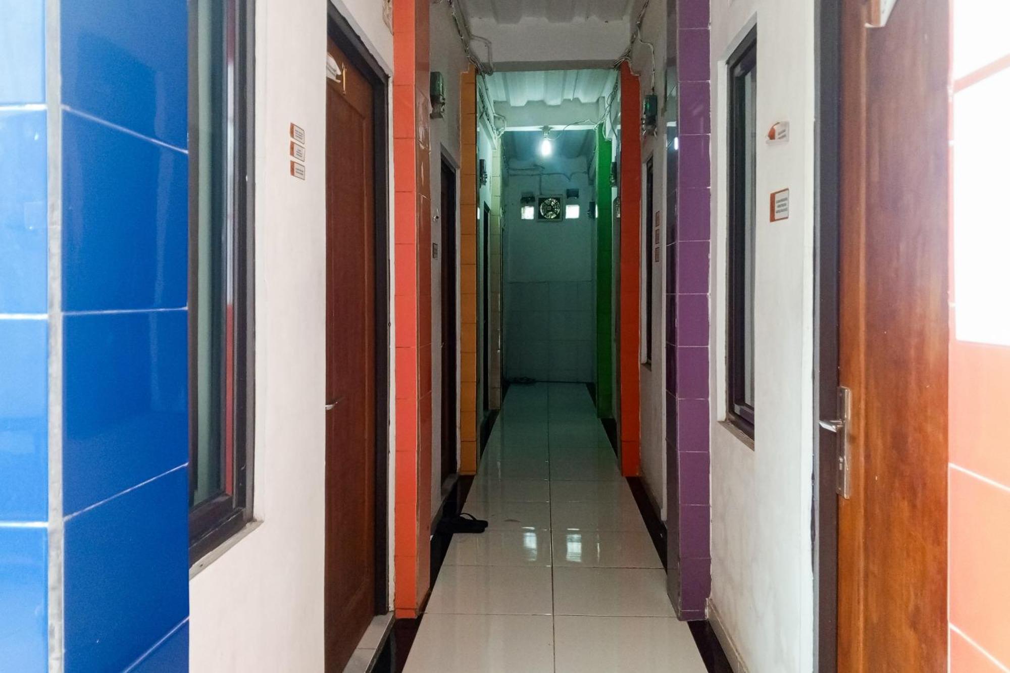 Malibu Syariah Bogor Redpartner Hotel Buitenkant foto